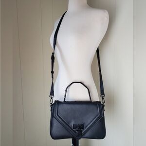NWT Steve Madden Black BGINERVA CROSSBODY/HANDBAG, with black velvet interior